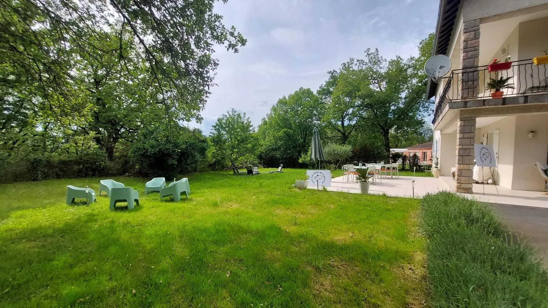 Gite La Cote De Graves Villefranche-de-Rouergue 0*,